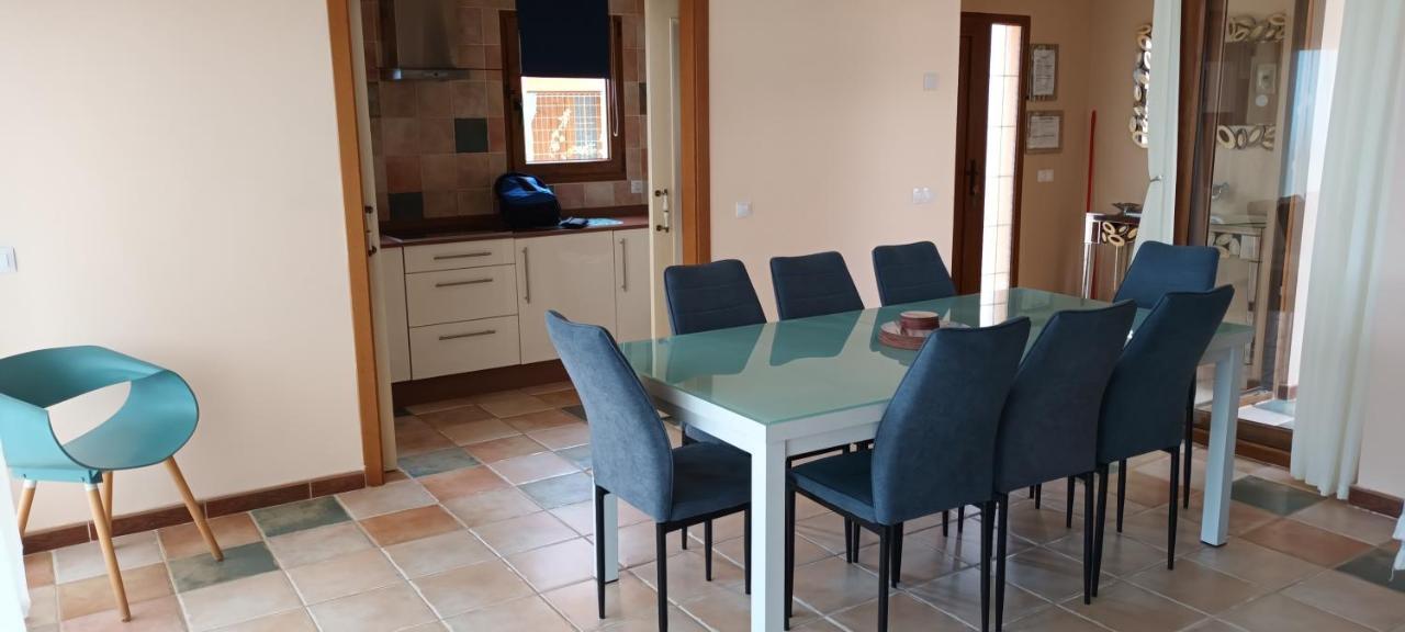 Beautiful, Spacious Villa, Heated Pool, Sleeps Eight, With Quality Furnishings Калета-де-Фусте Экстерьер фото