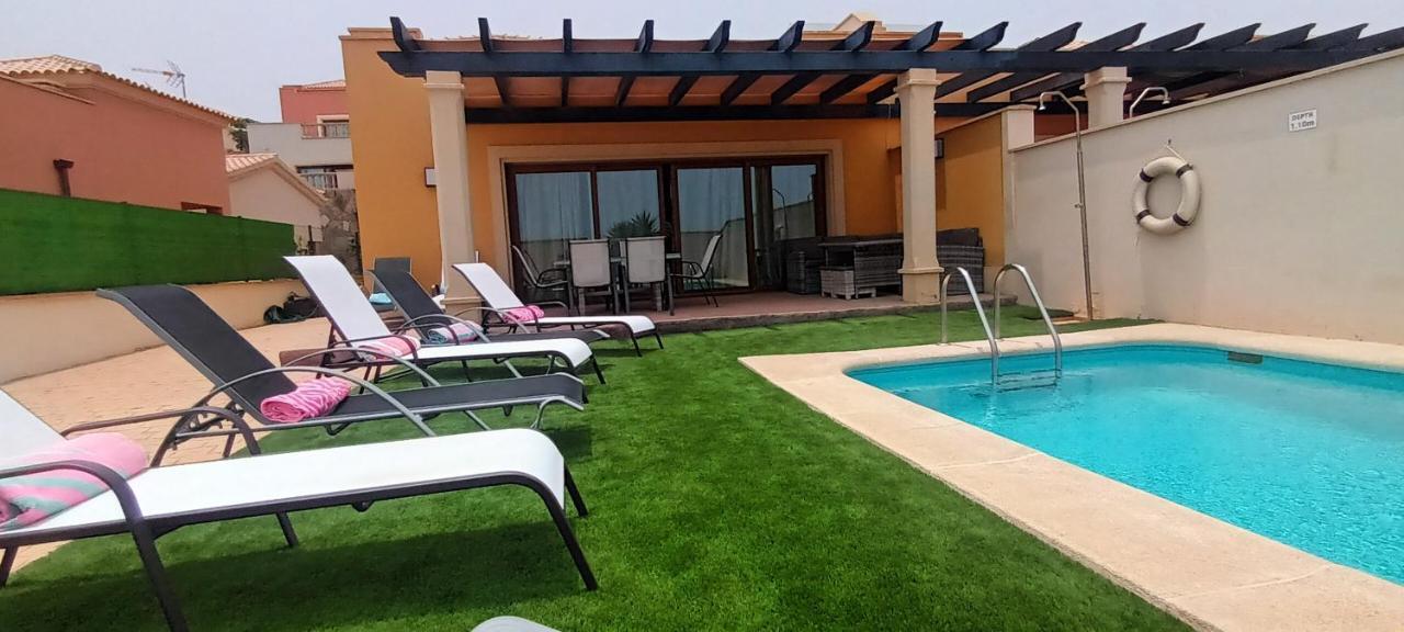 Beautiful, Spacious Villa, Heated Pool, Sleeps Eight, With Quality Furnishings Калета-де-Фусте Экстерьер фото